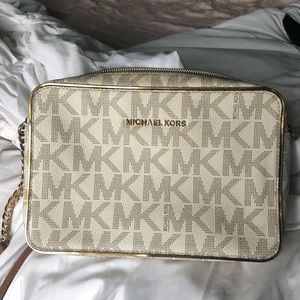 Michael Kors Crossbody